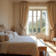 Suite romantique de luxe en Provence avec lit king size